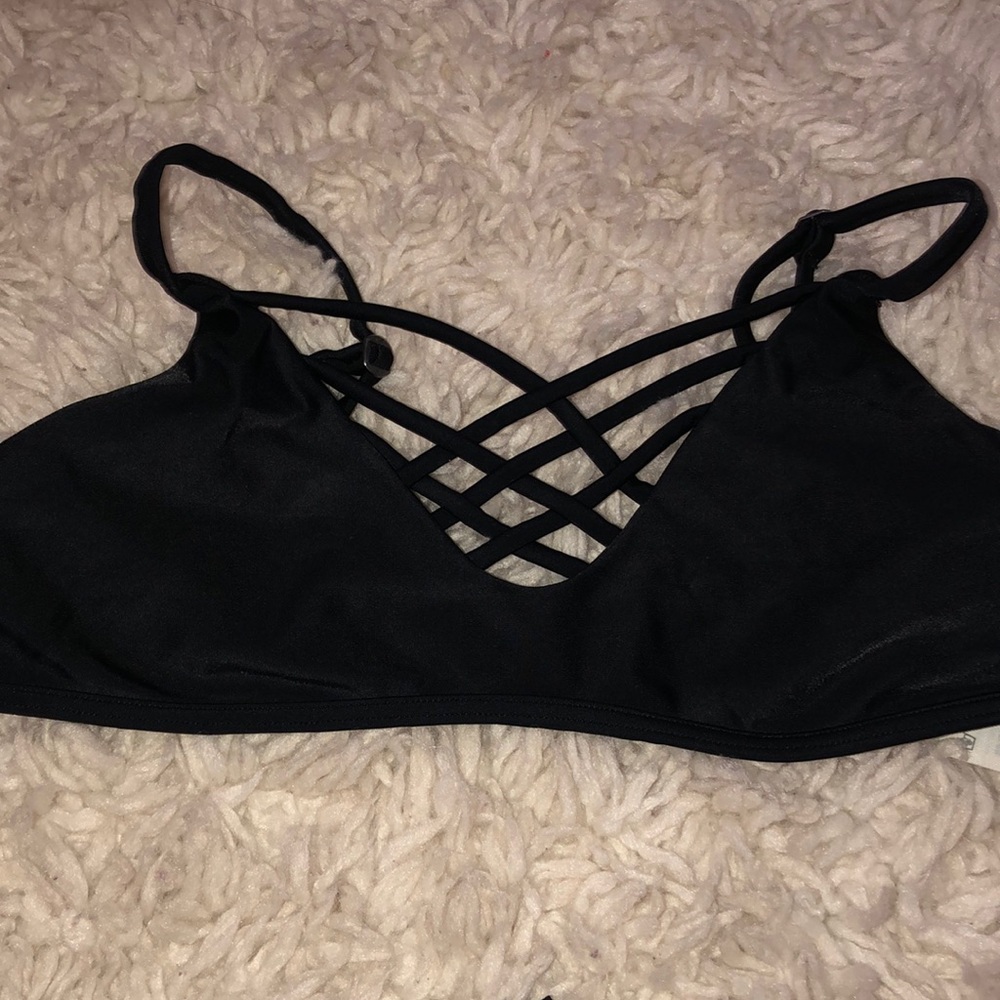 Black bikini top